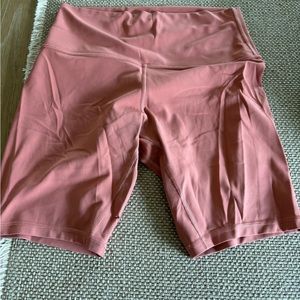 Lululemon peach biker shorts